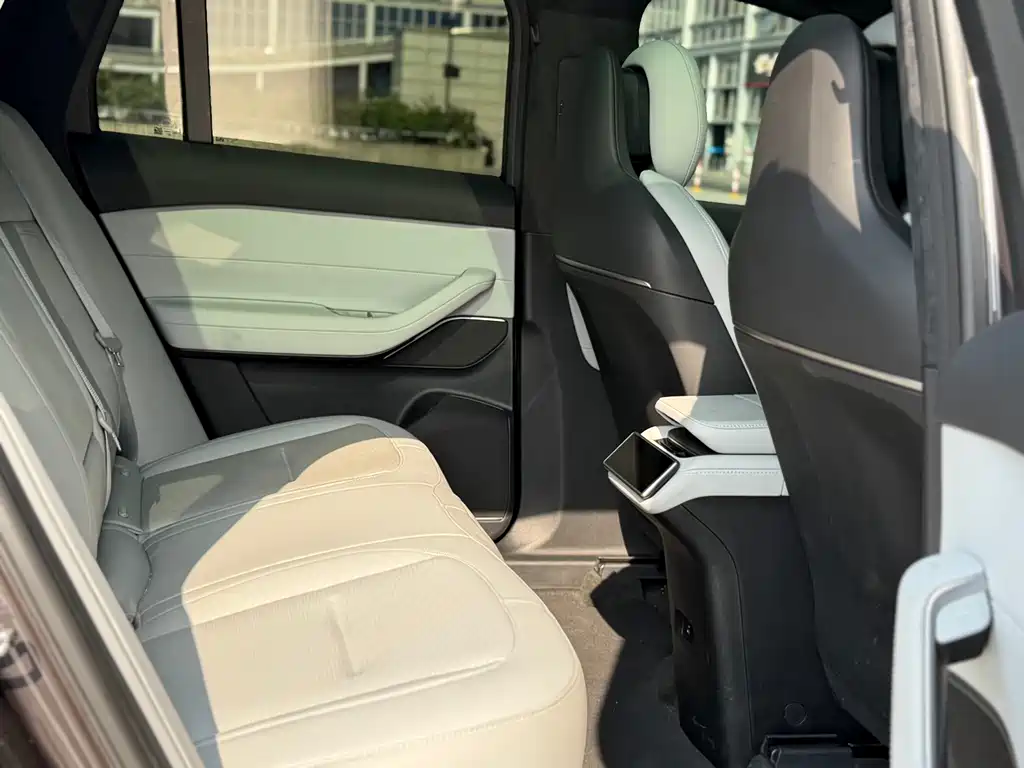 NIO ES6 — миниатюра 6