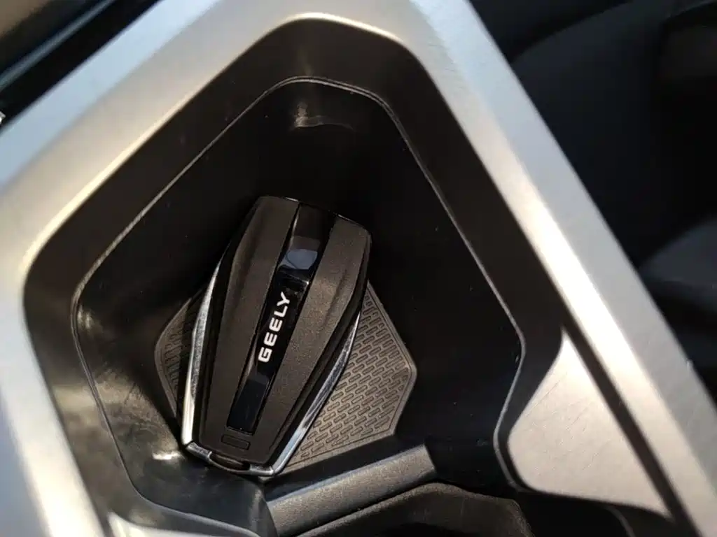 Geely Emgrand 2025 4 1.5L CVT Luxury