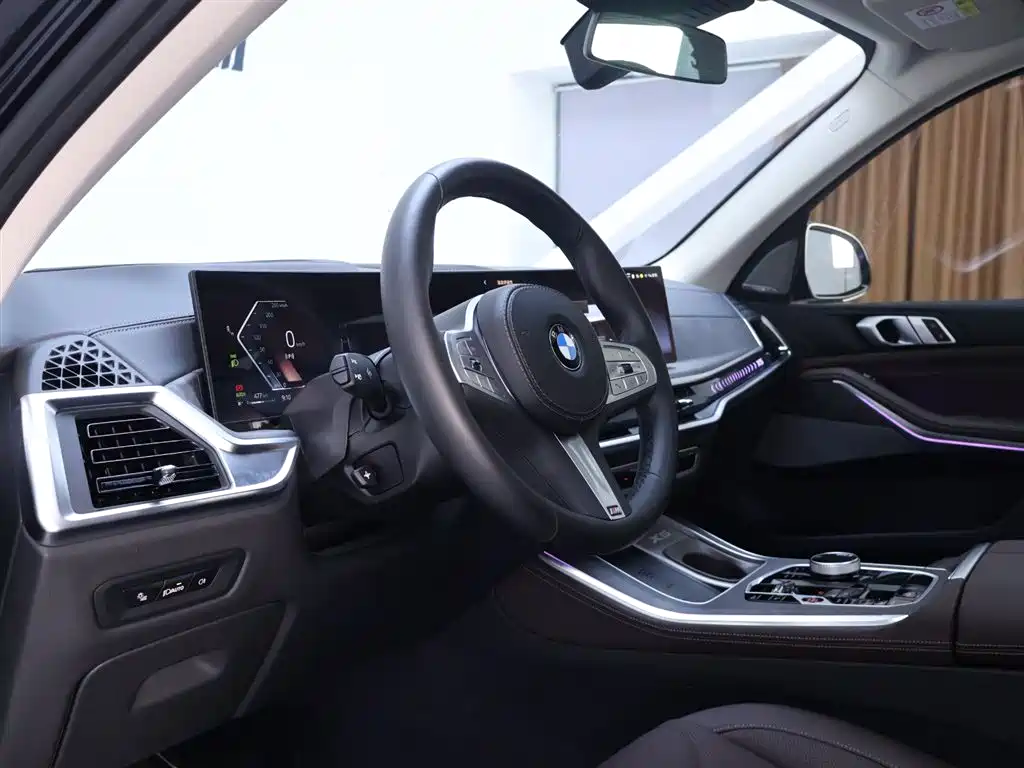 BMW X5 2023 xDrive 30Li Premium M Sport