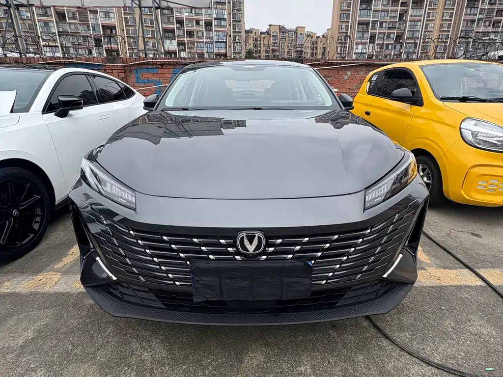 Changan Eado 2025 1.5T 500Bar Luxury