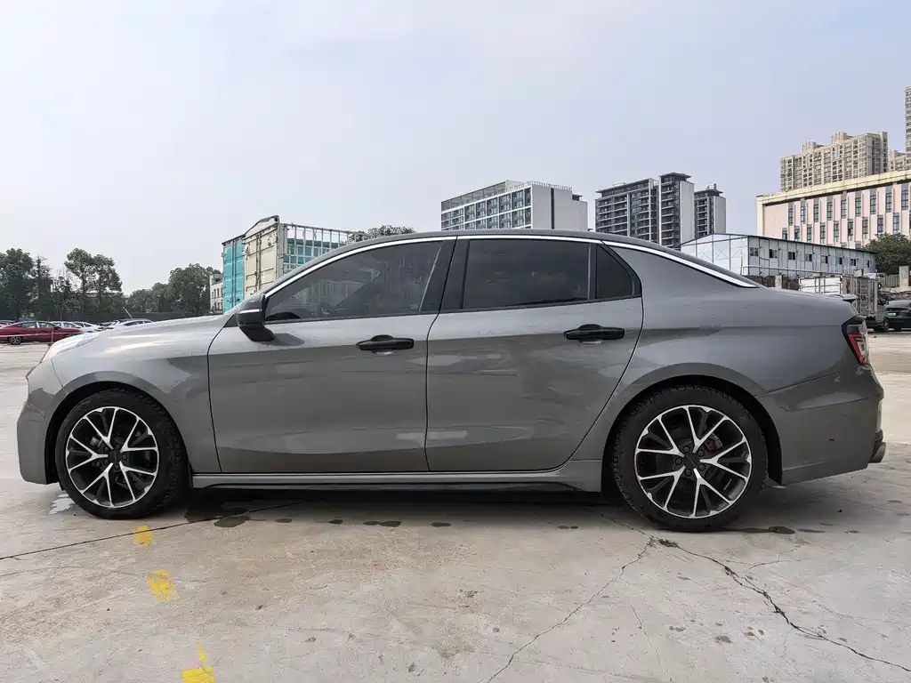 Lynk & Co 03 — миниатюра 8
