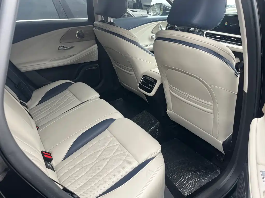 Chery Arrizo 8 — миниатюра 13