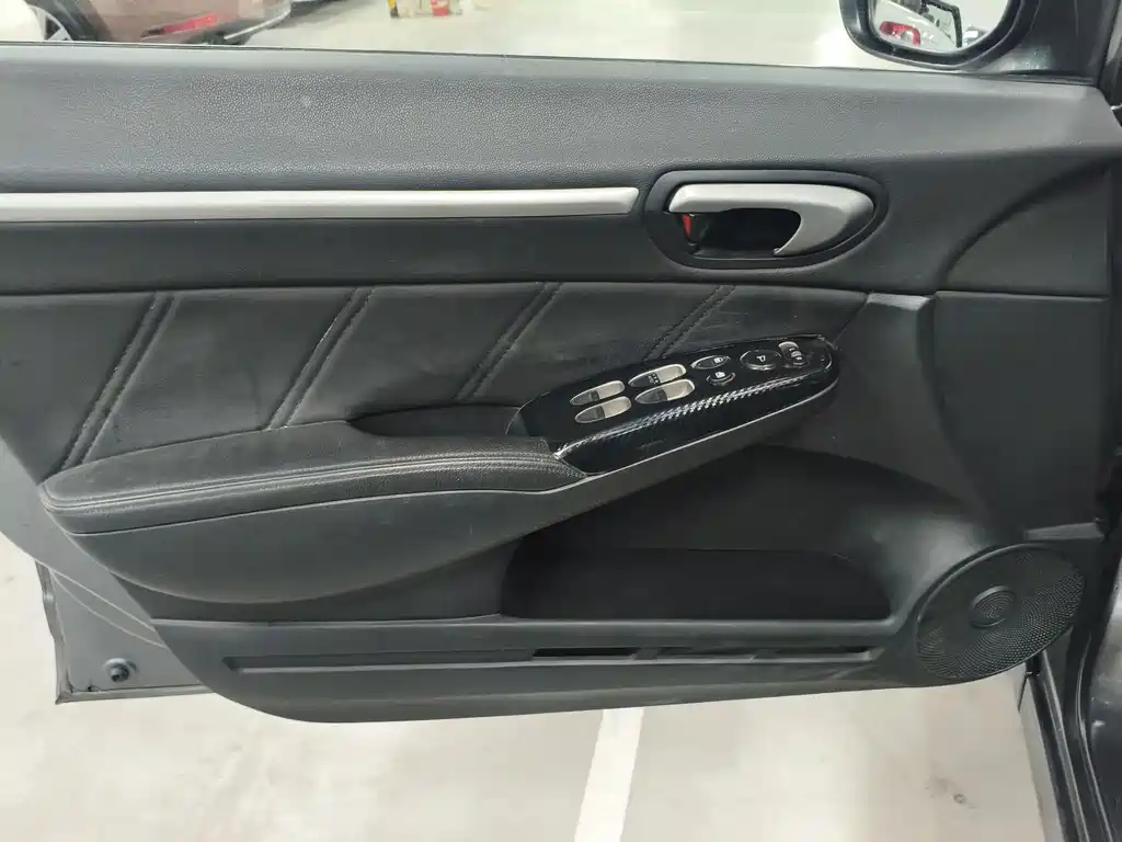 Honda Civic — миниатюра 13