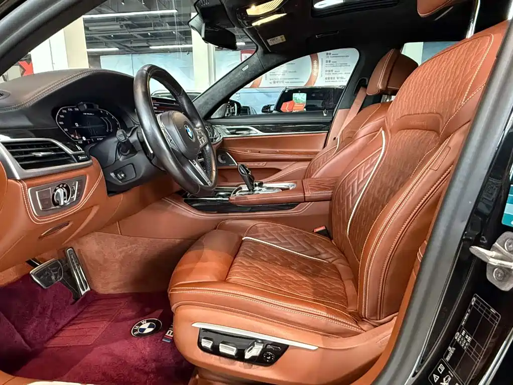 BMW 7 Series — миниатюра 19