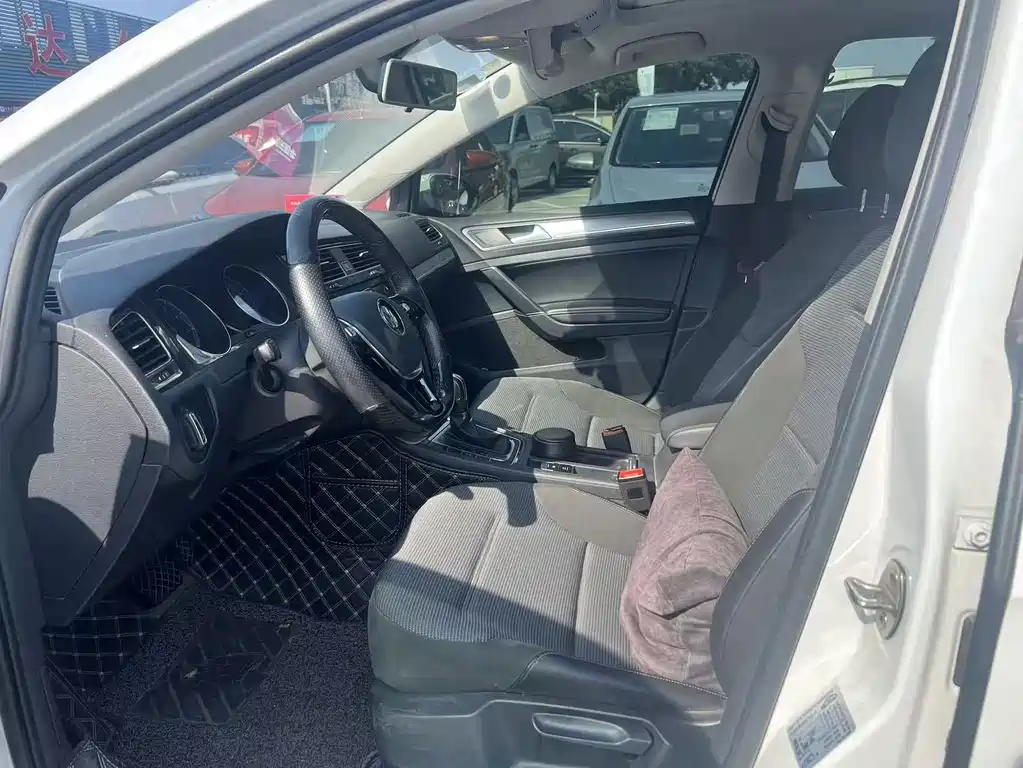 Volkswagen Golf — миниатюра 5