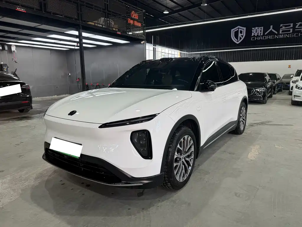 NIO ES6