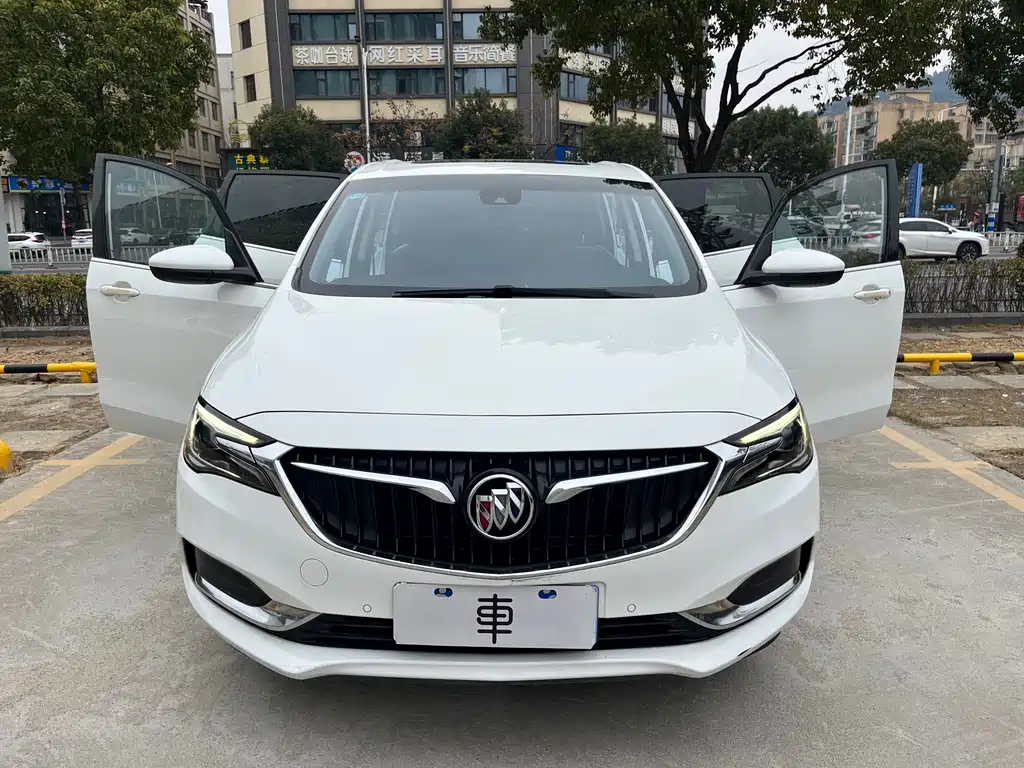BUICK GL6