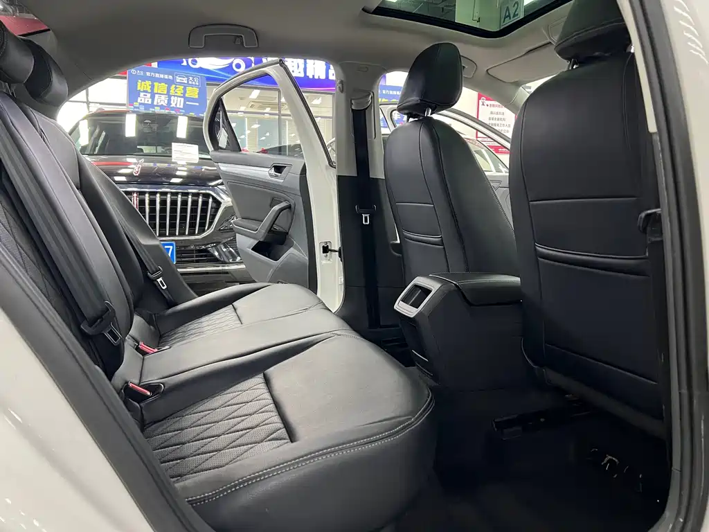 Volkswagen Lamando — миниатюра 8