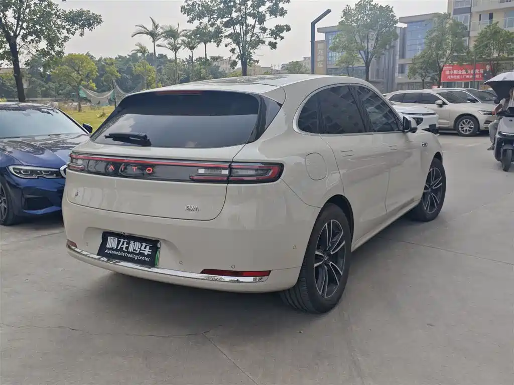 AITO AITO M5 — миниатюра 5
