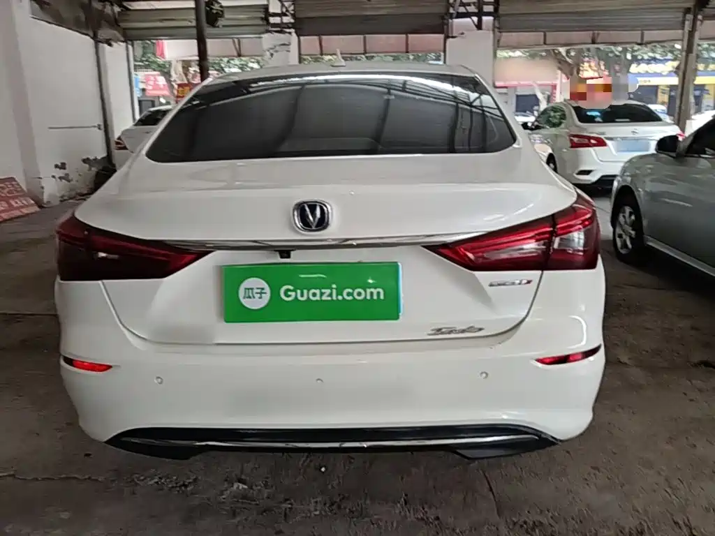 Changan Eado — миниатюра 6
