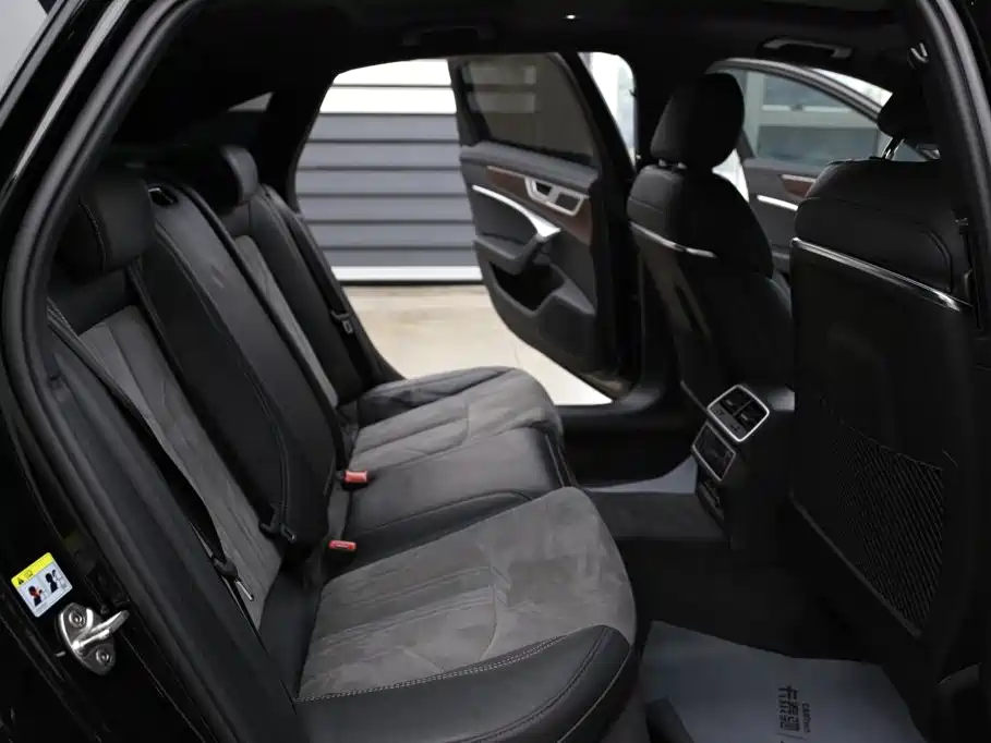 Audi A6L — миниатюра 24