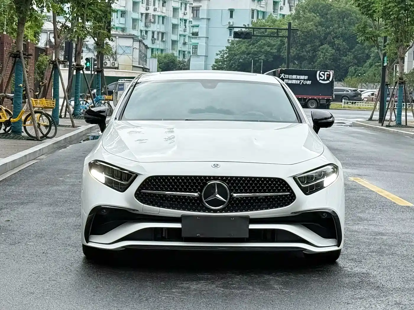 Mercedes-Benz CLS