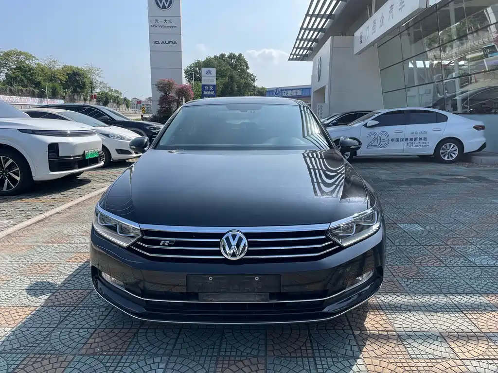 Volkswagen Magotan — миниатюра 2
