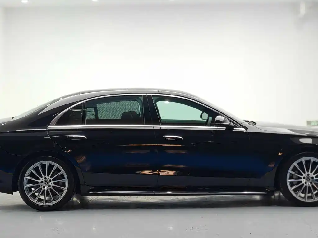 Mercedes-Benz S-Class — миниатюра 6
