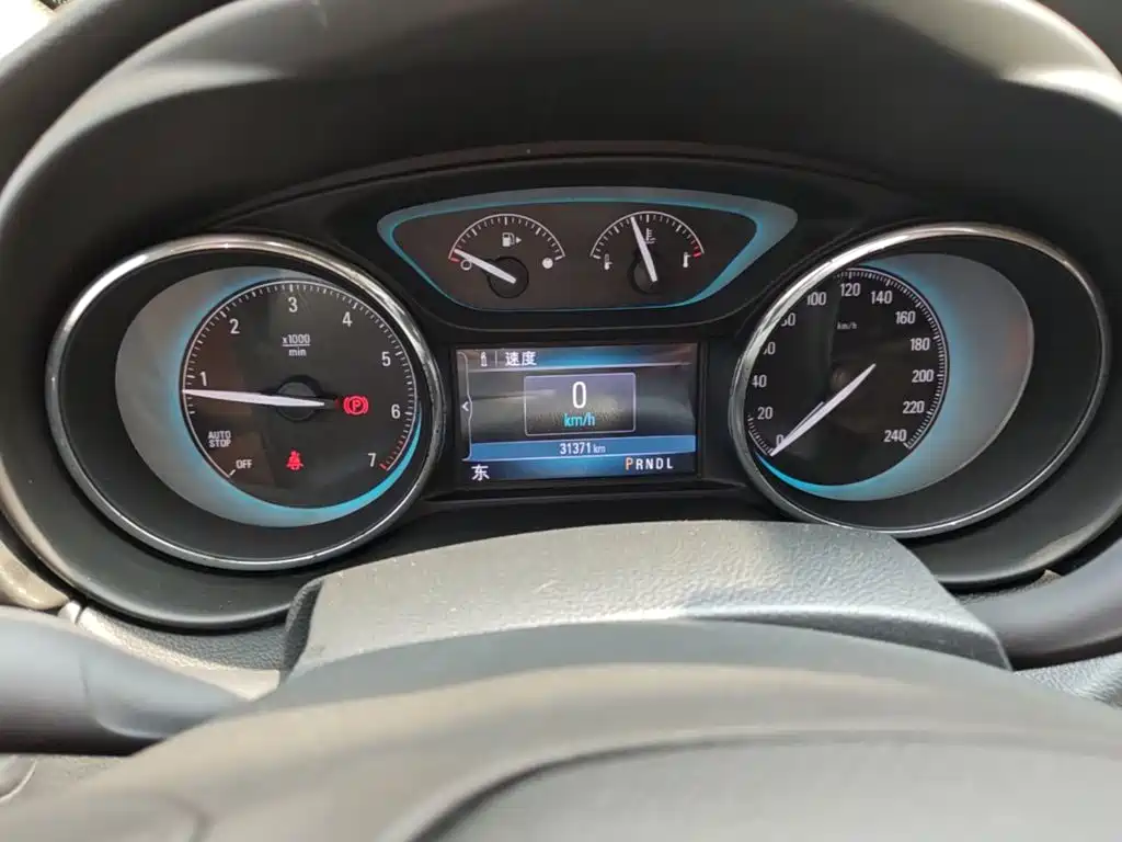 Buick Envision Plus — миниатюра 12
