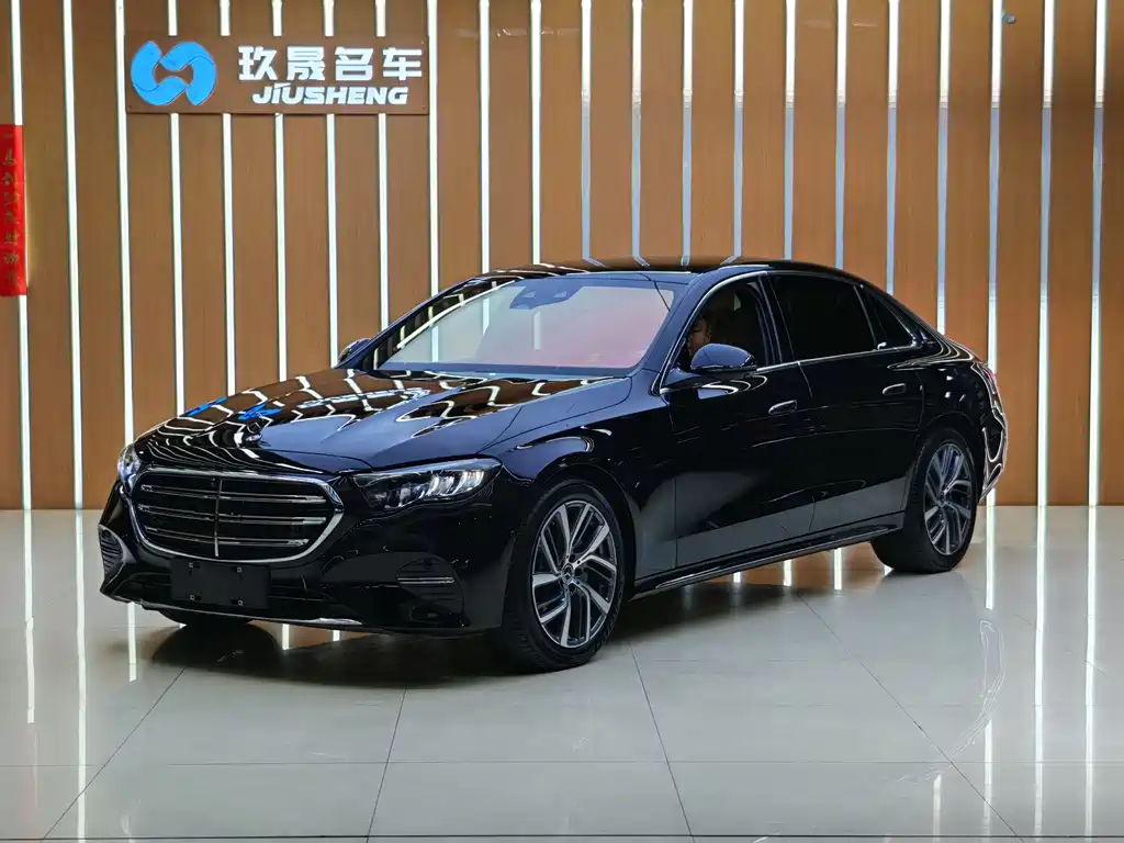 Mercedes-Benz E-Class 2024