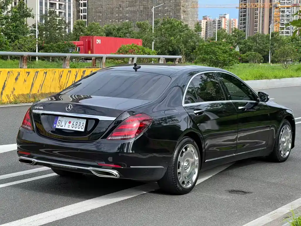Mercedes-Benz S-Class — миниатюра 6