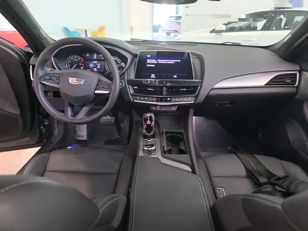 Cadillac CT5 — миниатюра 14