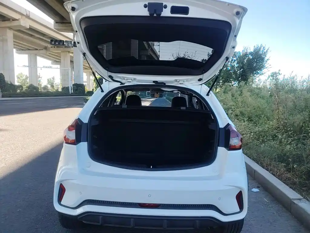 Geely Vision X3 — миниатюра 19