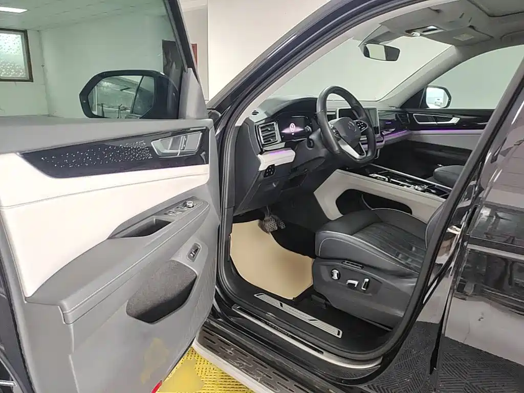 Volkswagen Teramont — миниатюра 12