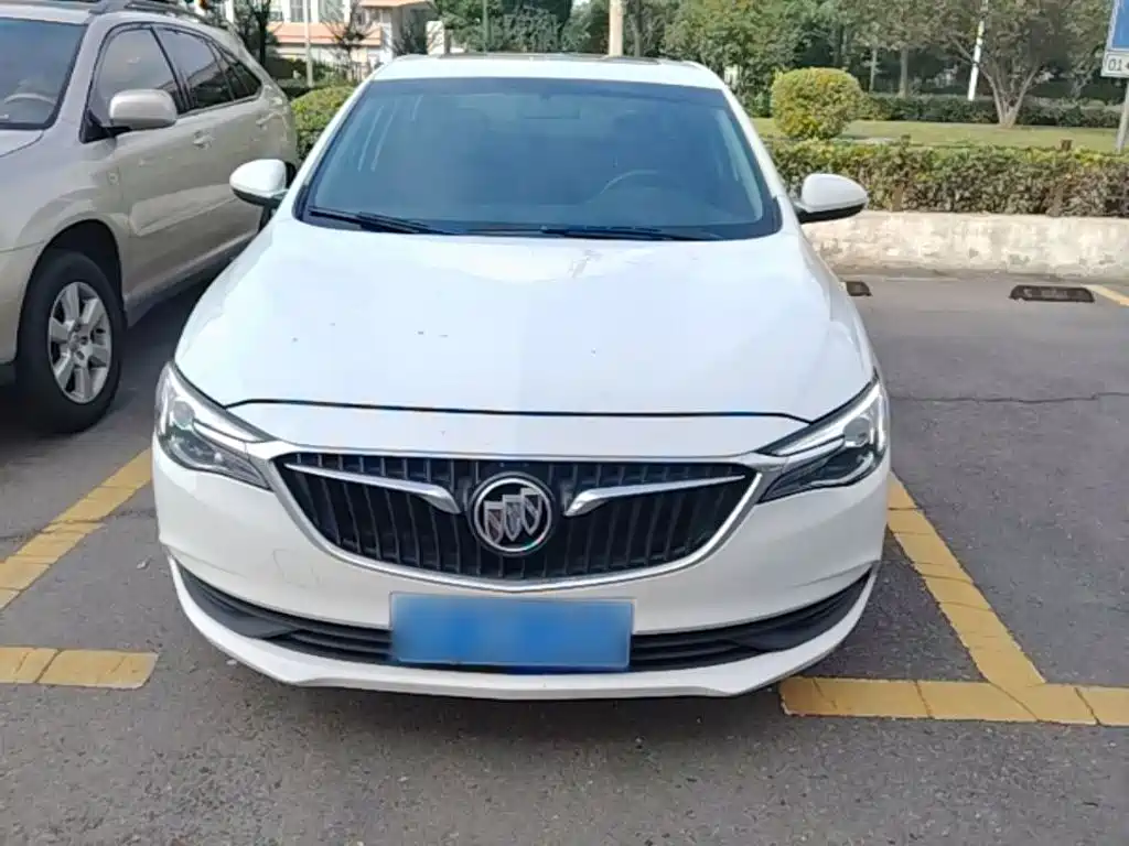 Buick Excelle — миниатюра 3