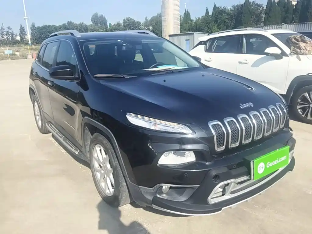 Jeep Cherokee — миниатюра 4