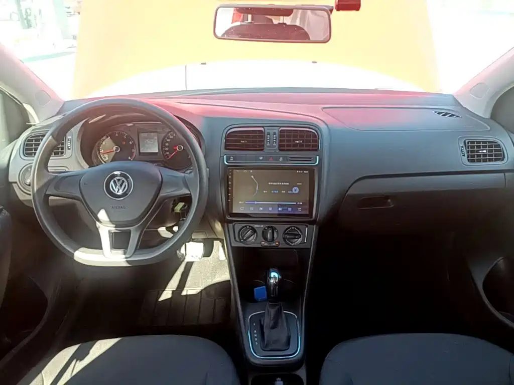 Volkswagen Polo — миниатюра 10