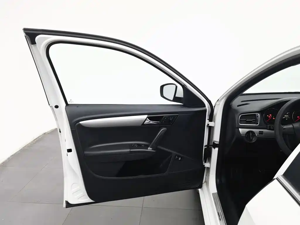 Volkswagen Lavida — миниатюра 8