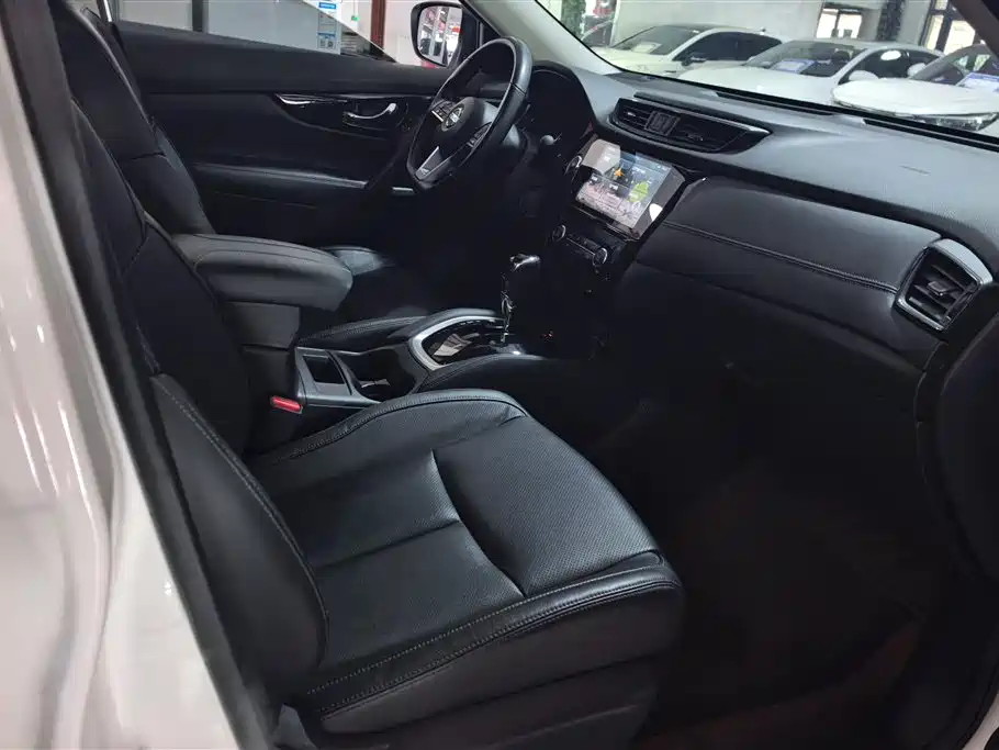 Nissan X-Trail 2020 2.0L XL ITS 3rows CVT 2WD мест Comfort