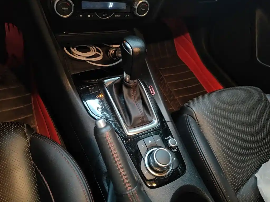 Mazda 3 Axela — миниатюра 7
