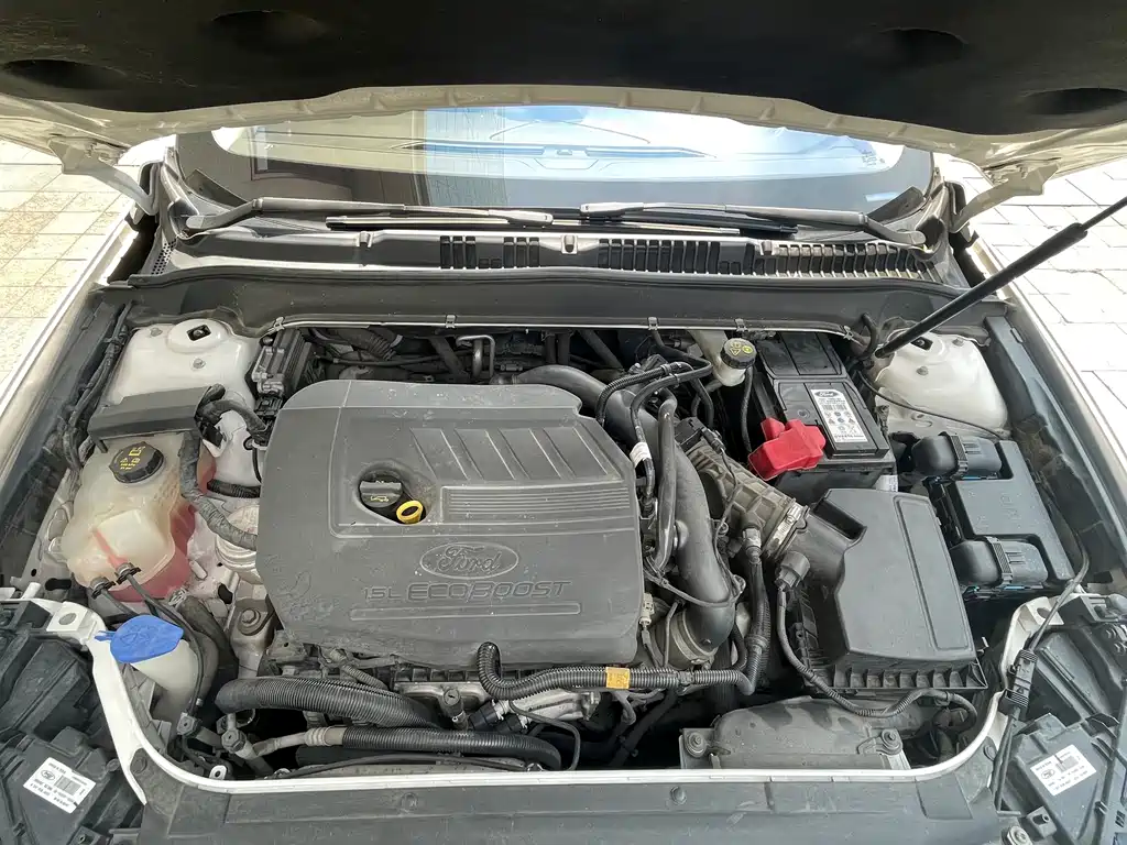 Ford Mondeo — миниатюра 11
