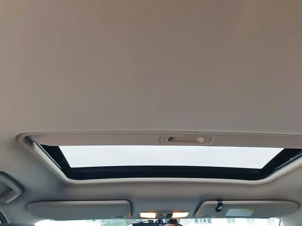 Mitsubishi Outlander — миниатюра 18