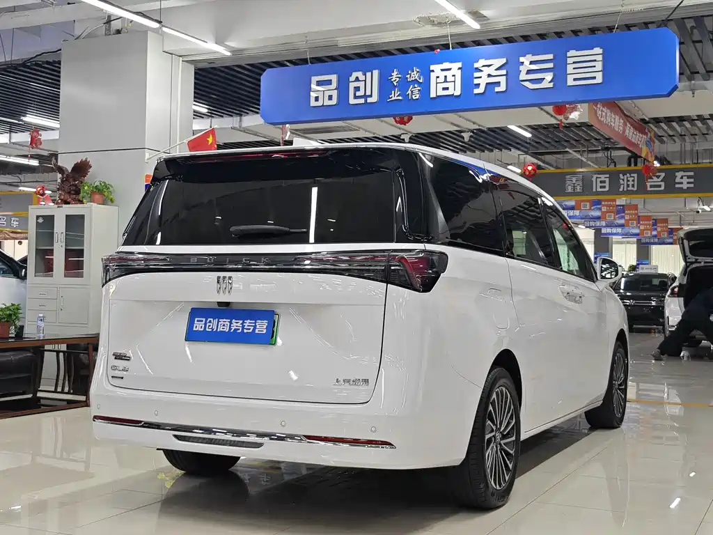 Buick GL8 2025 Premium