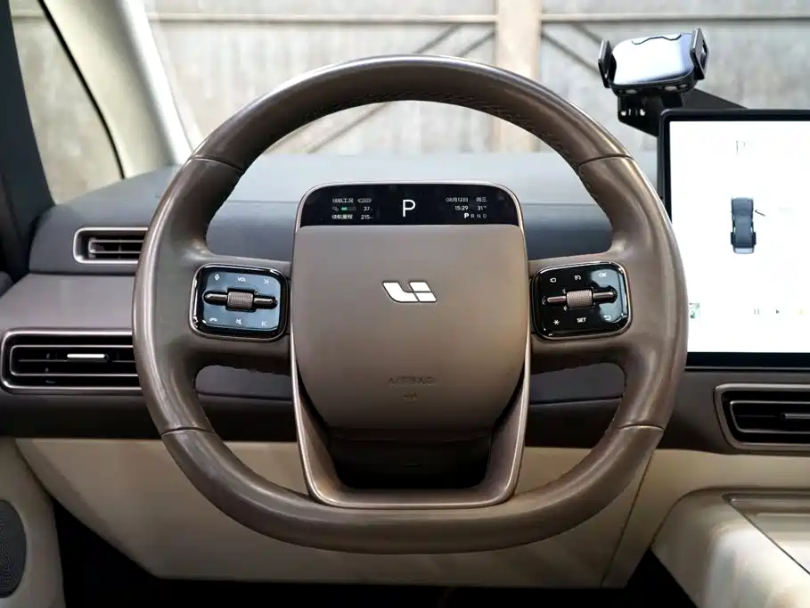 Li Auto Li MEGA — миниатюра 15