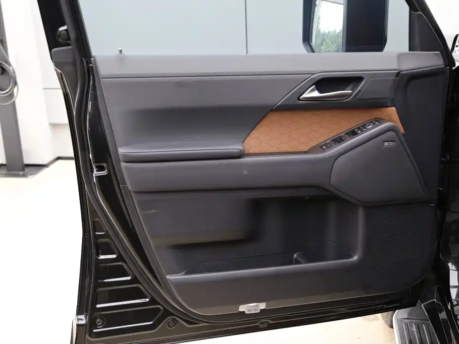 Lexus GX — миниатюра 10