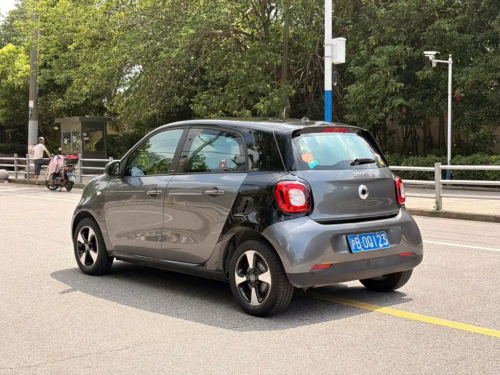 smart Smart Forfour — миниатюра 7