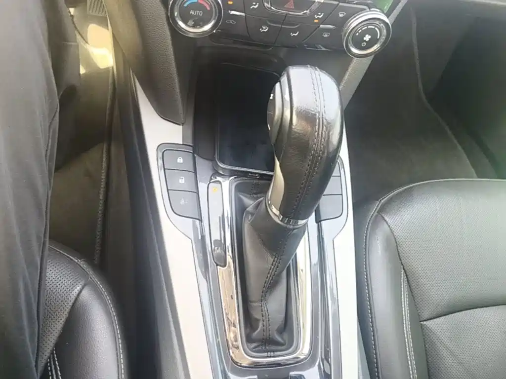 Chevrolet Malibu — миниатюра 14