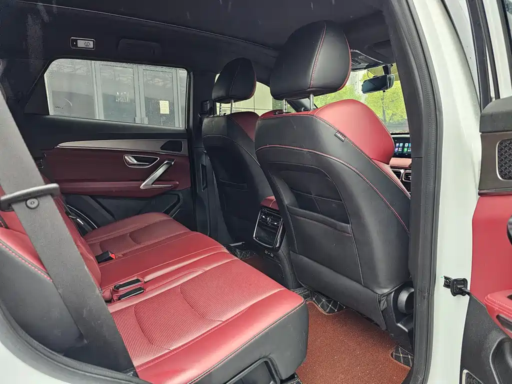 JETOUR X70 PLUS 2021 1.5T DCT 7 мест