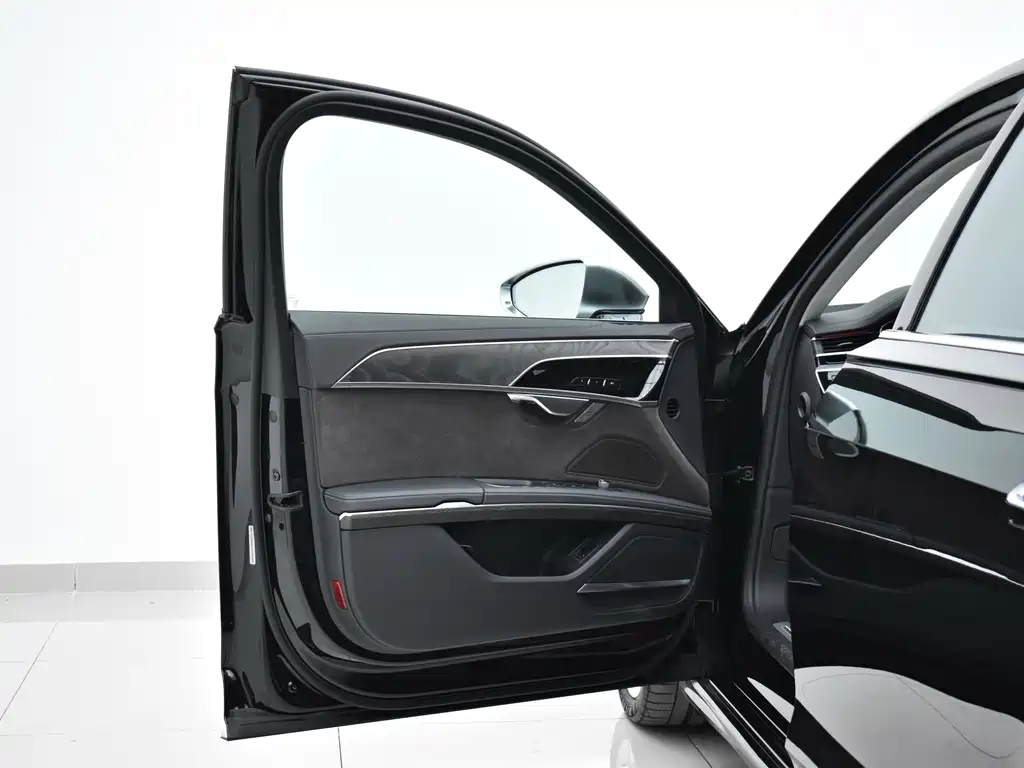 Audi A8 — миниатюра 24