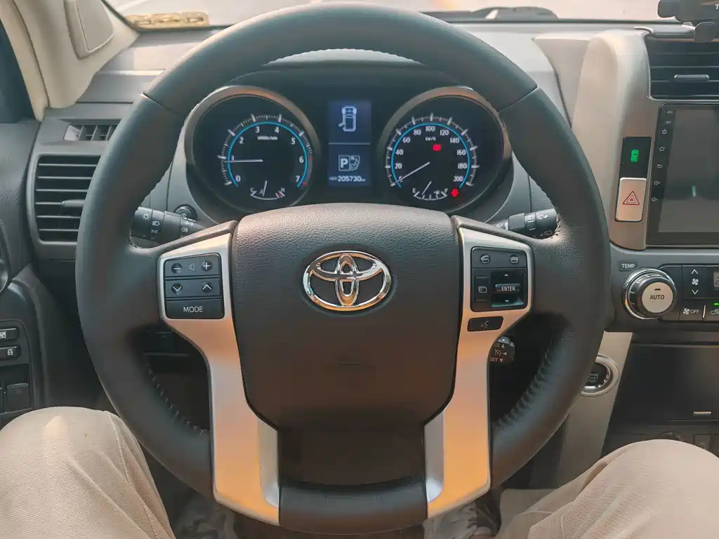Toyota Prado — миниатюра 11