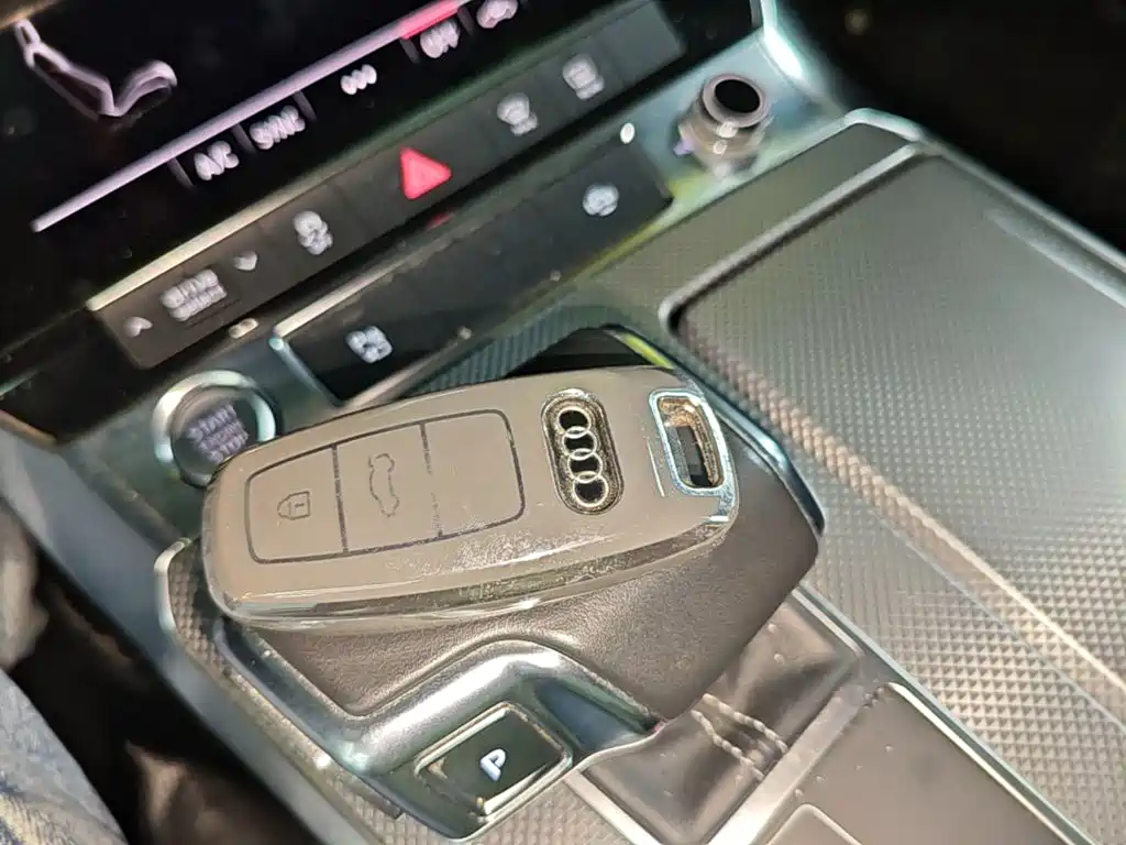 Audi A6L — миниатюра 9