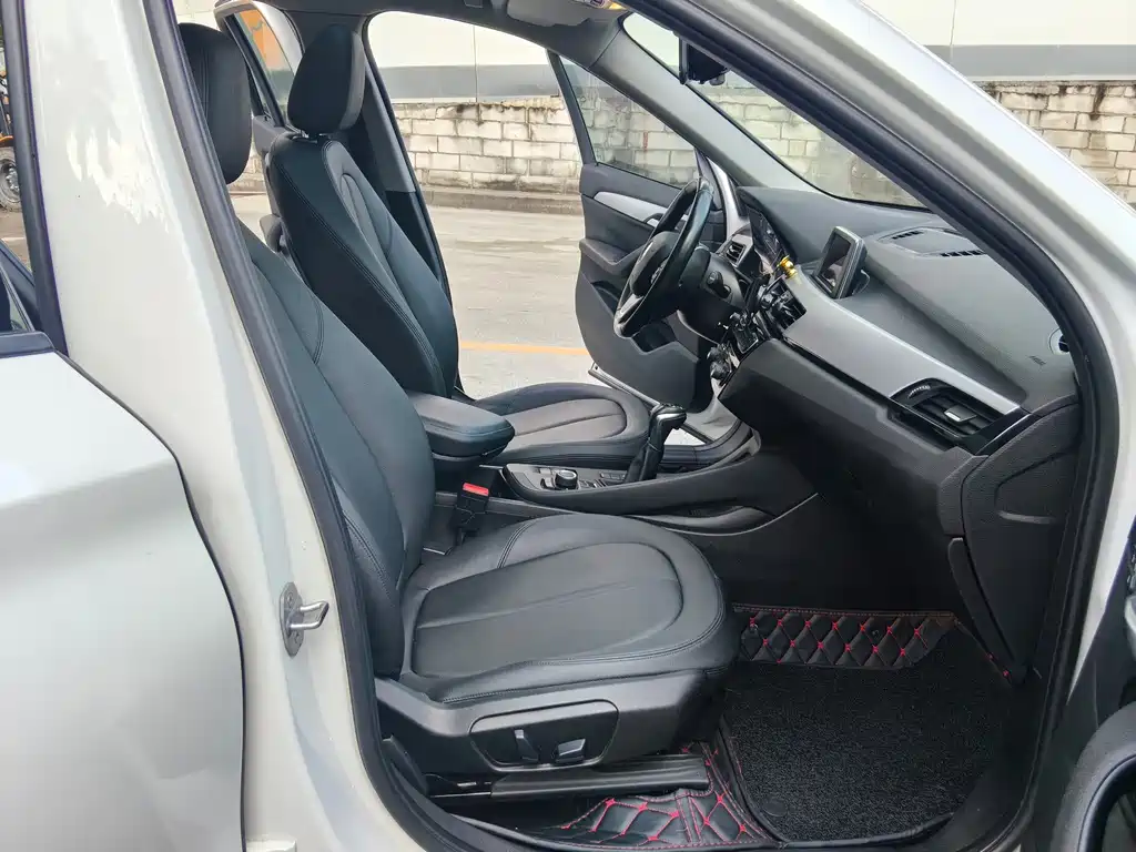 BMW X1 — миниатюра 11