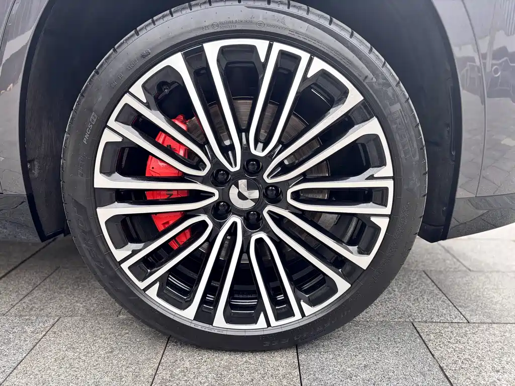 NIO ES8 — миниатюра 9
