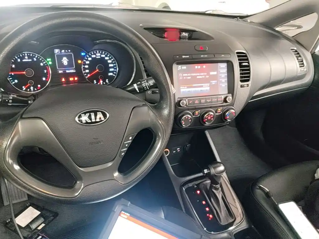 Kia K3 — миниатюра 10