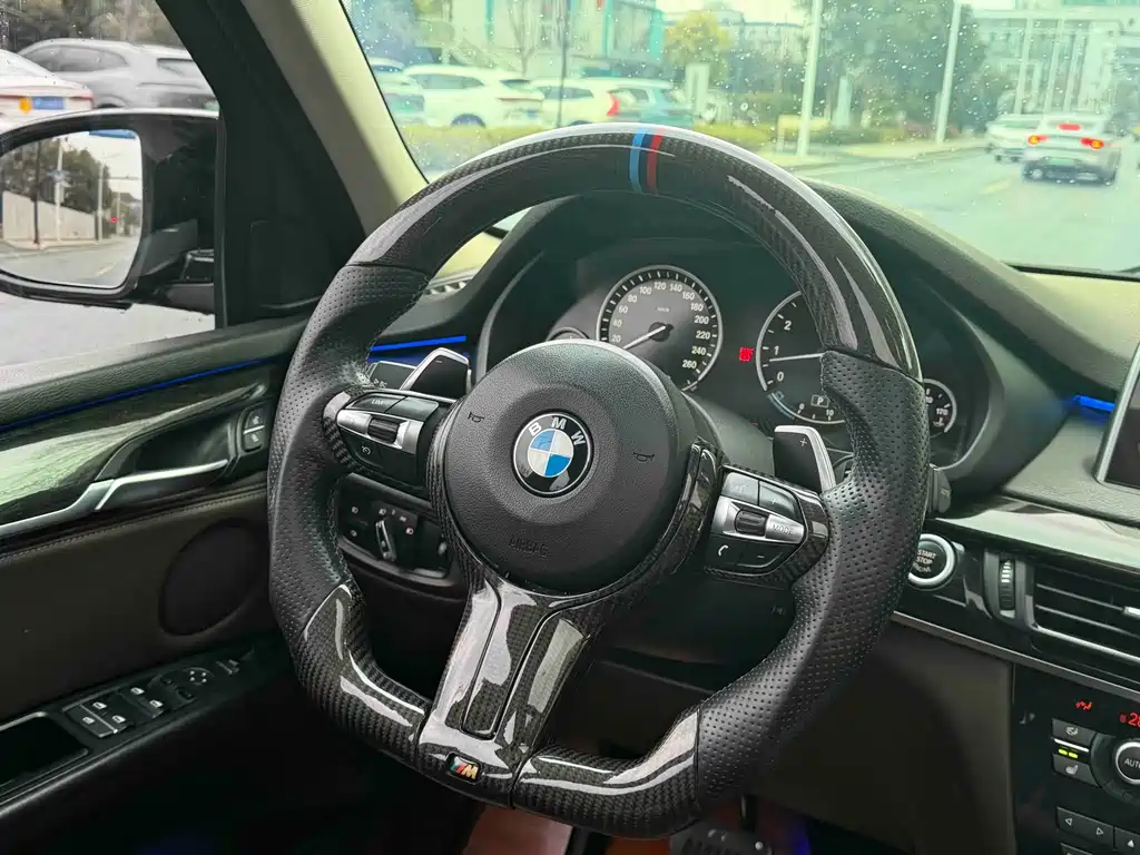 BMW X5 (Import) — миниатюра 15