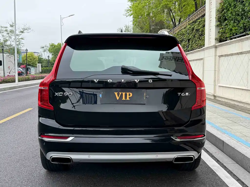 Volvo XC90 — миниатюра 4
