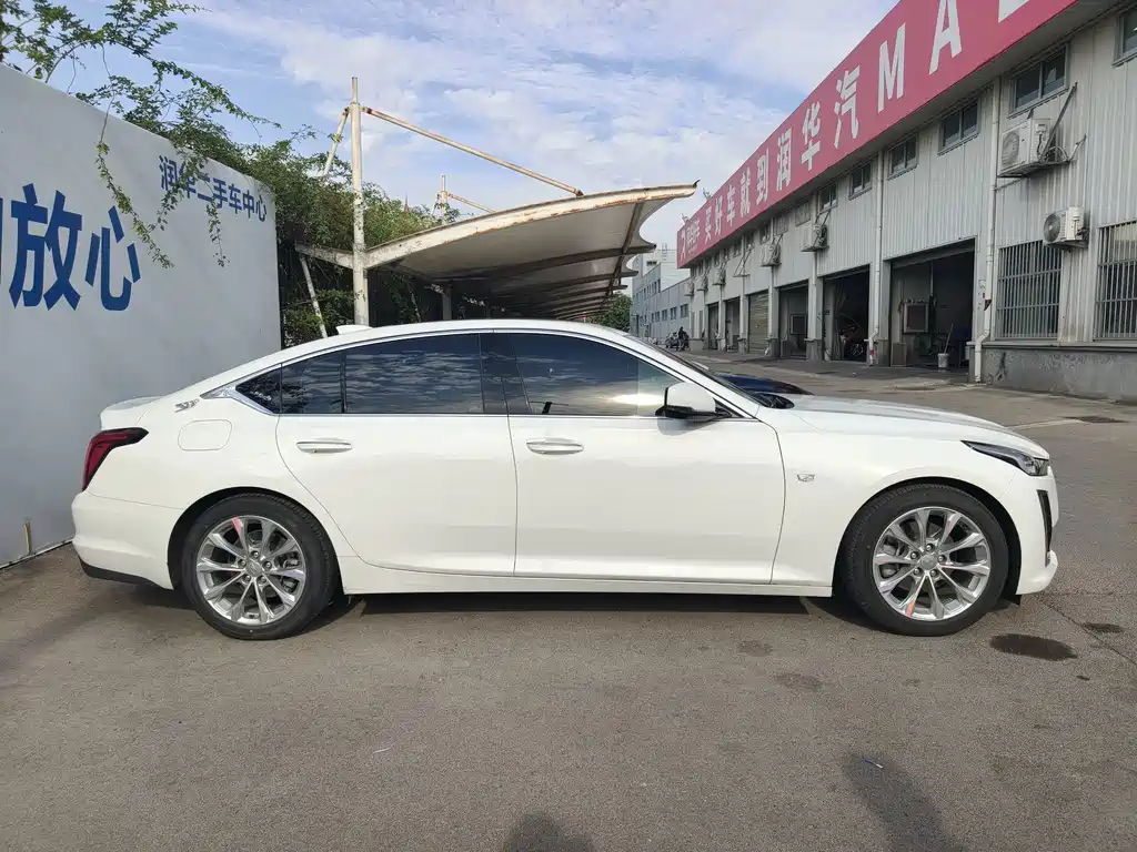 Cadillac CT5 — миниатюра 3