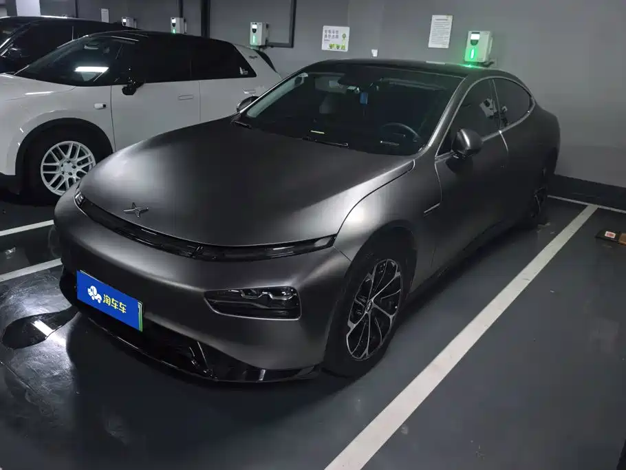 2021 Xpeng P7 - zdjęcie 1 z 16