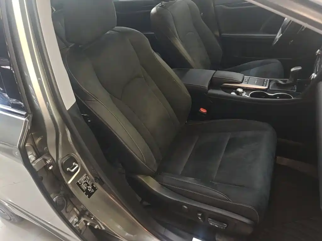 Lexus RX — миниатюра 25