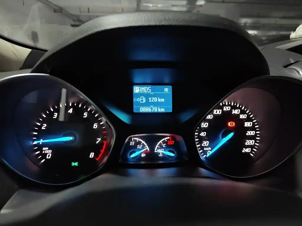 Ford Kuga — миниатюра 9